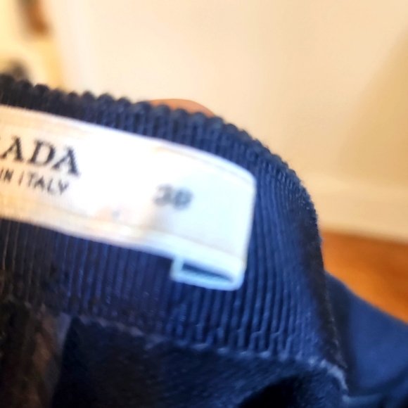 Prada wool a-line skirt - Picture 4 of 6